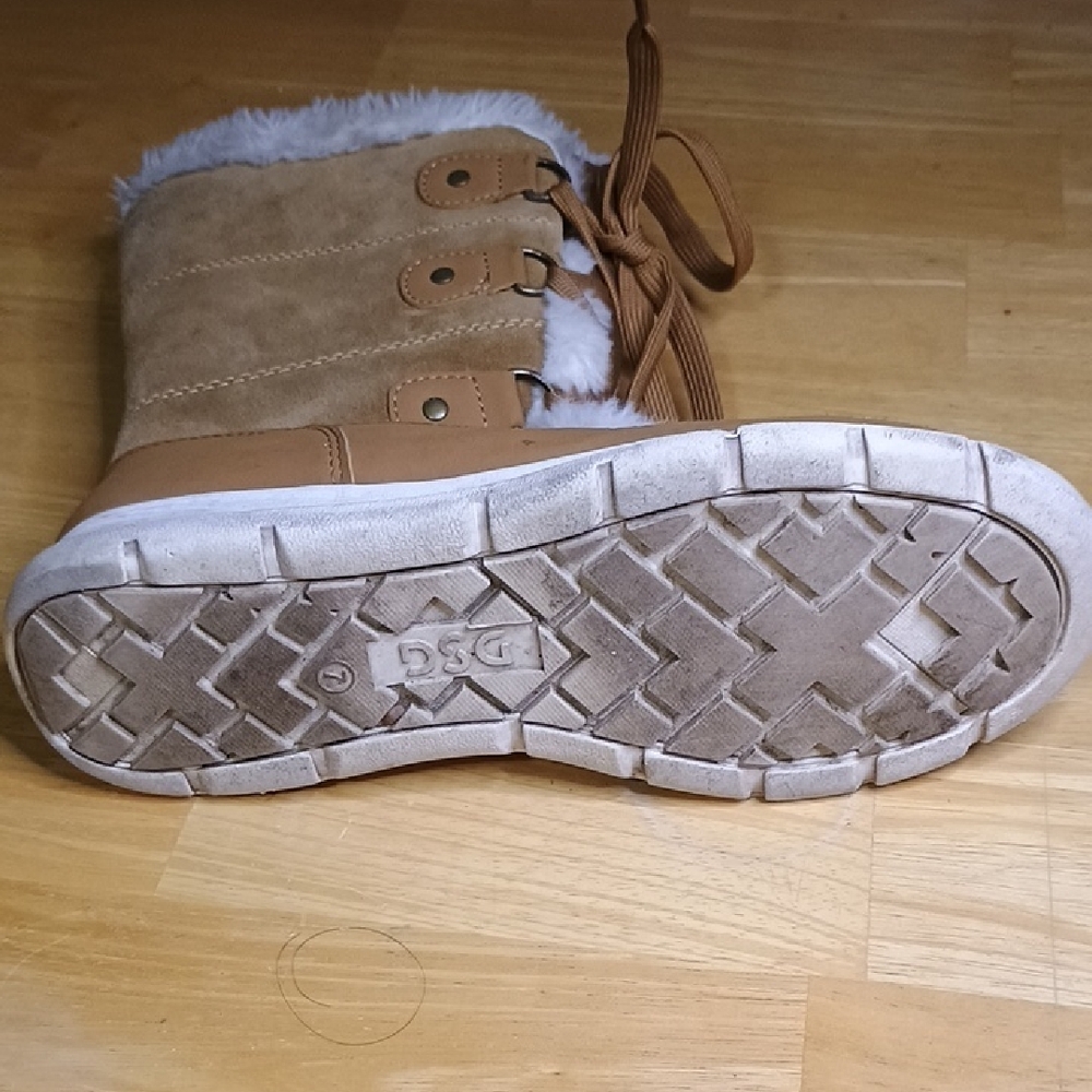 DSG Tan Lace-Up Faux Fur Winter Boot - Picture 8 of 9